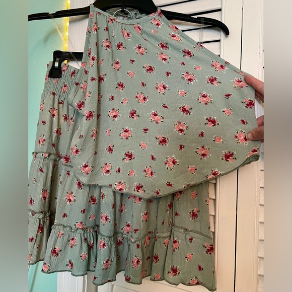 Women’s Blue Jasmine Floral Halter Smocked Tank Top and Smocked Skirt Set Size L - Picture 4 of 16